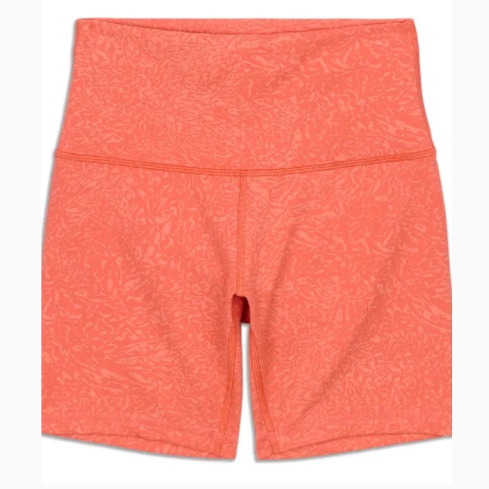 Lululemon Wunder Train High Rise Short 8" in Crunch Warm Coral. Size 4